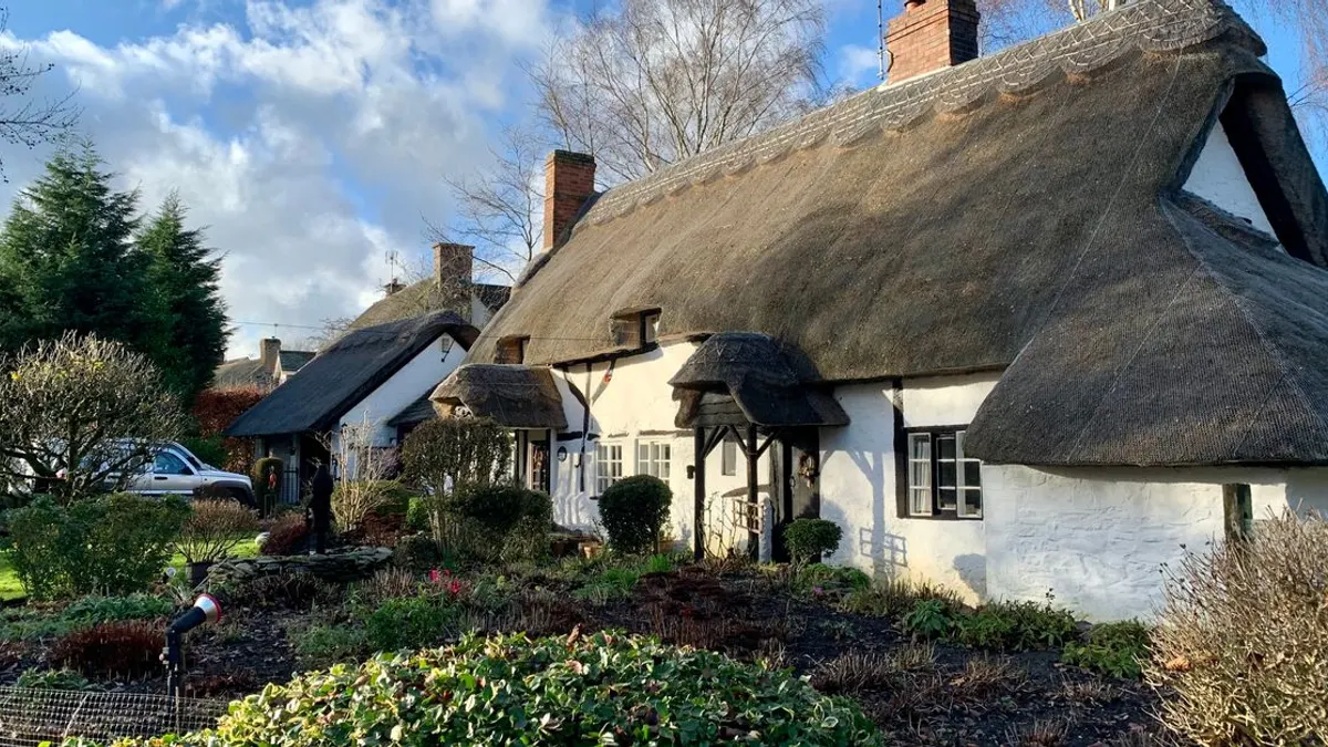 Where to Stay in Adare: The Best Adare Accommodation Guide