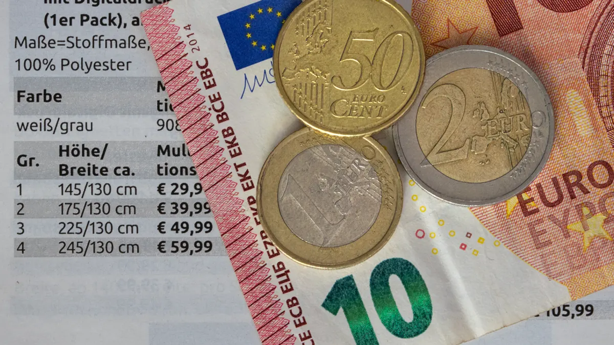 Monnaie en Irlande : euro, livre sterling & paiements pratiques